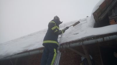Odstranjevanje snega v Juršincih